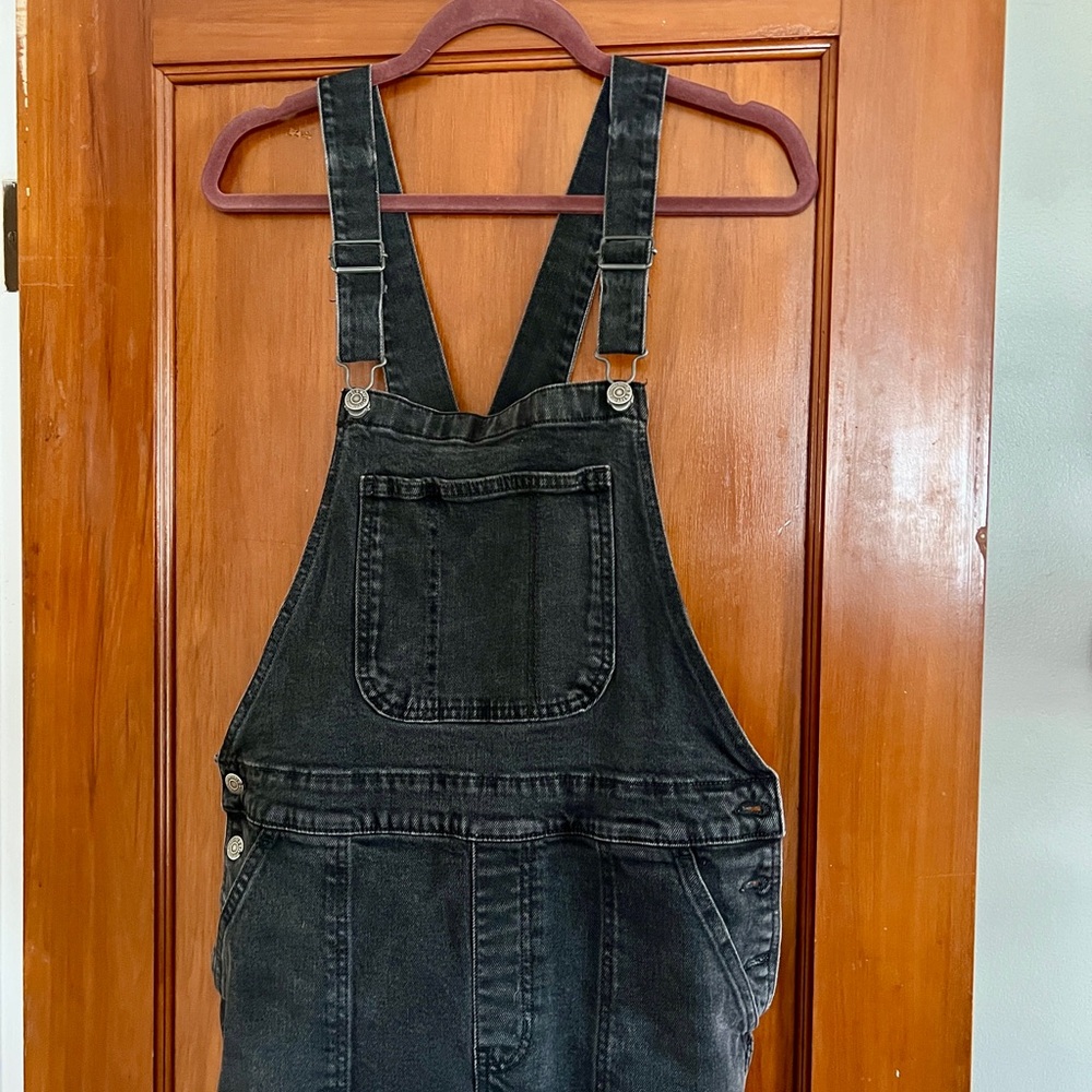 Black Old Navy overalls - size 12